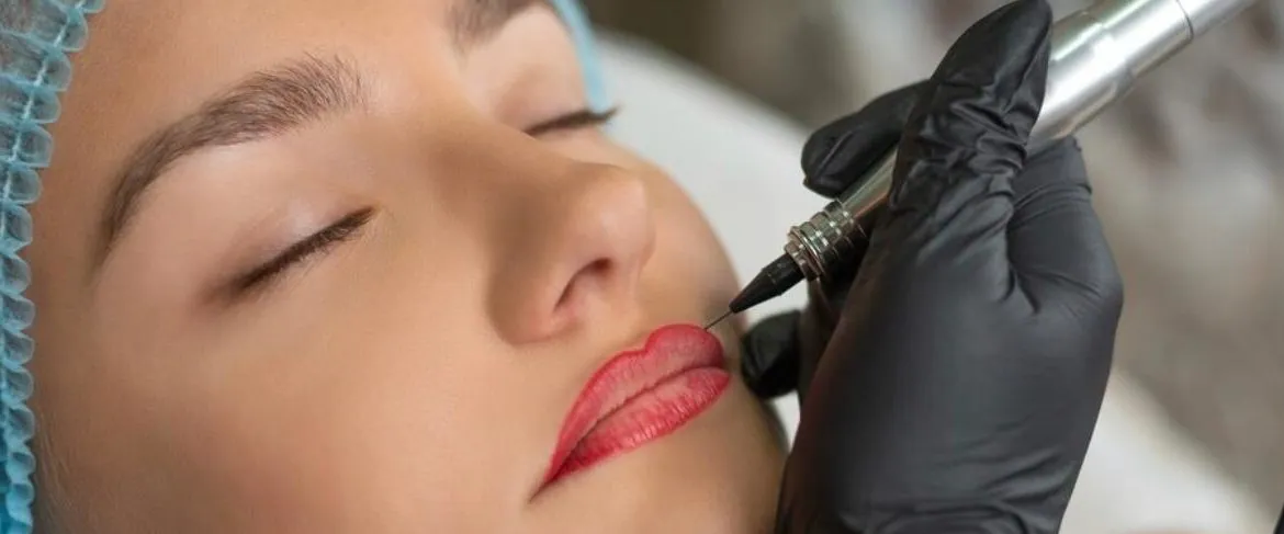Permanent Make-up Lippen